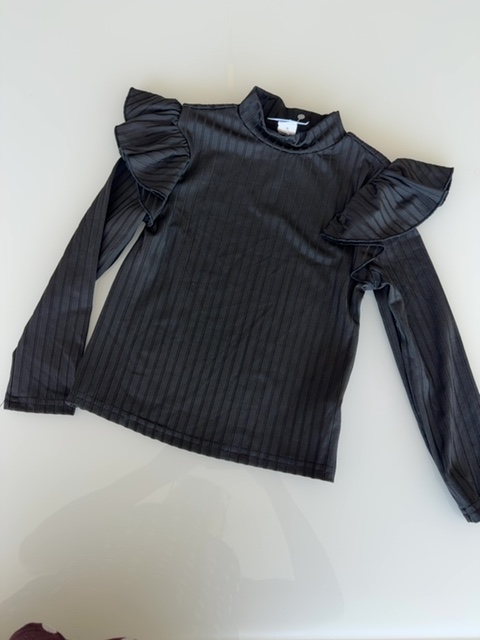 Blusa preta manga longa
