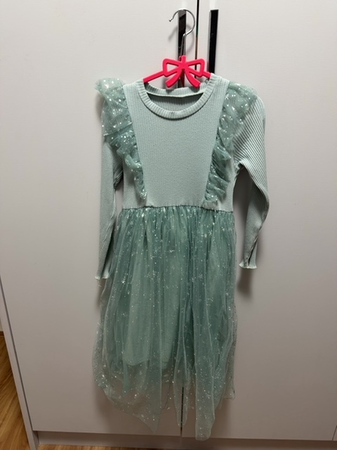 Vestido malha azul com filó