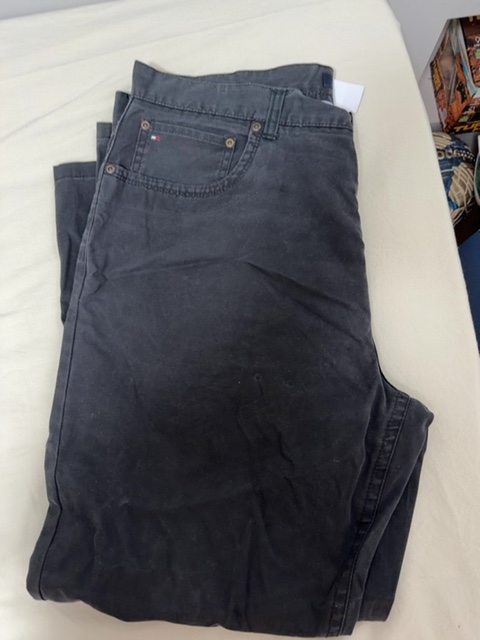 Calça preta